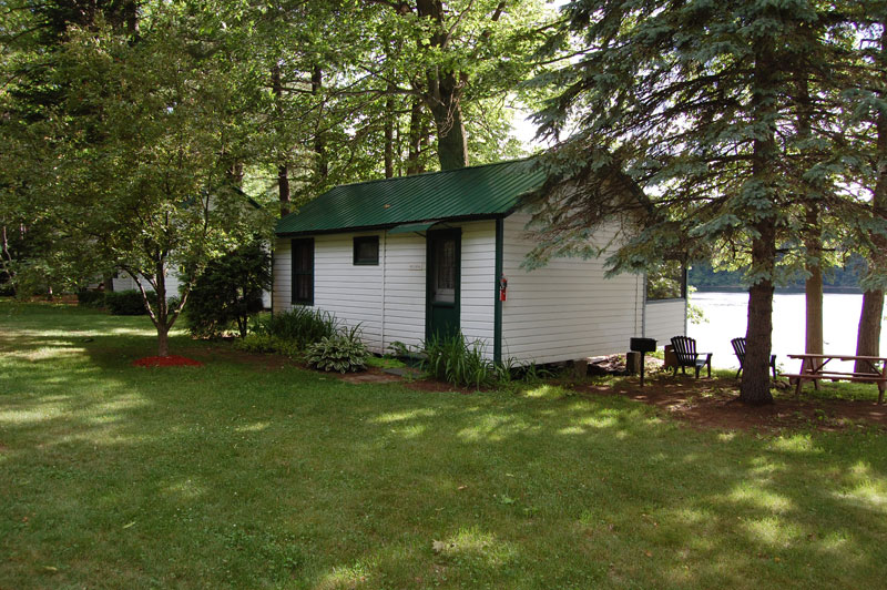 One Bedroom Cottages Elms Waterfront Cottages And Lodge